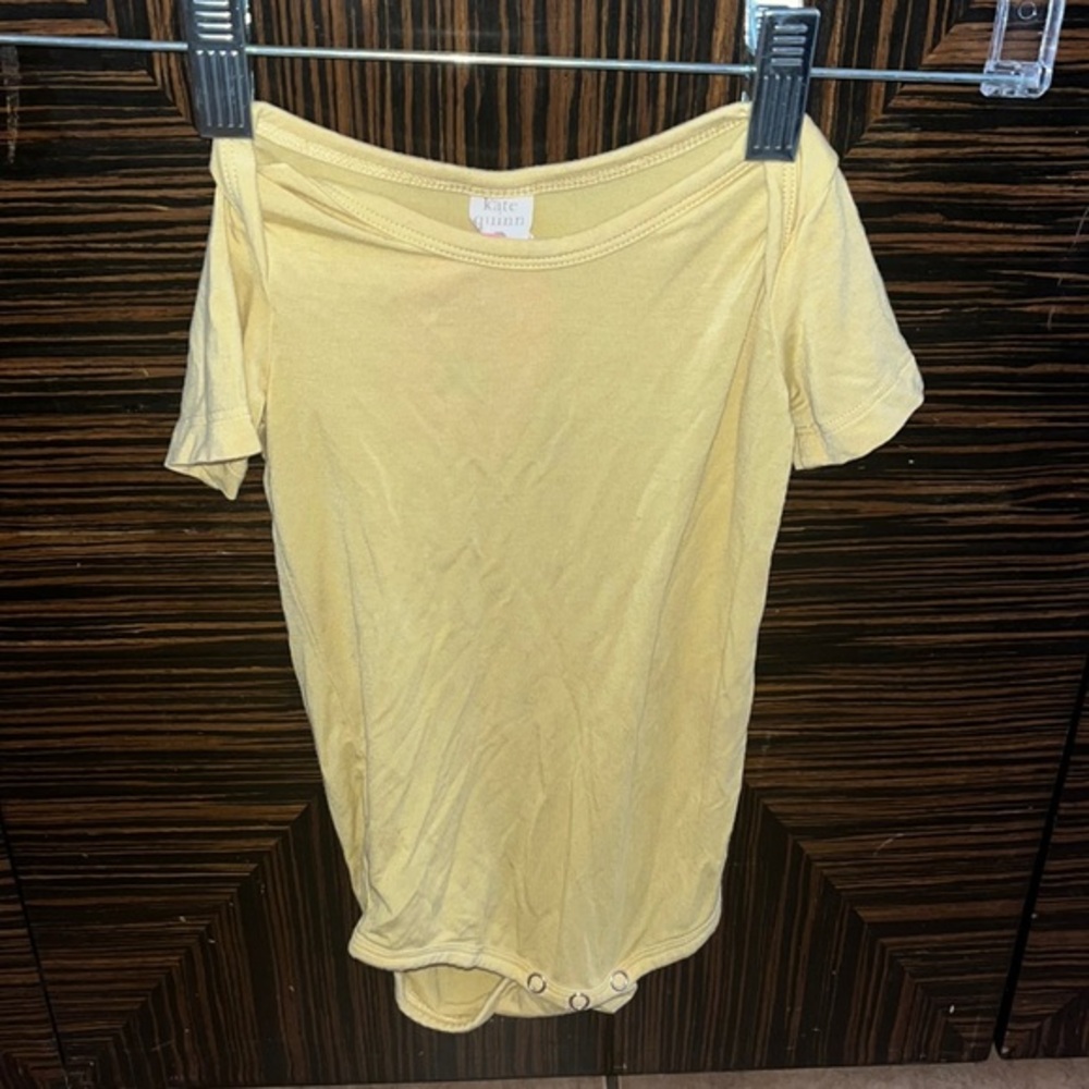 #41 Kate Quinn Yellow Bamboo Onesie 🌵6-12 Months